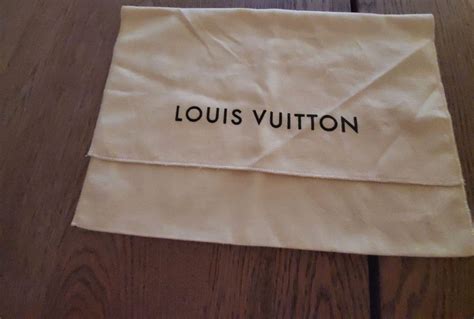 where are louis vuitton dust bags made|are louis vuitton bags handmade.